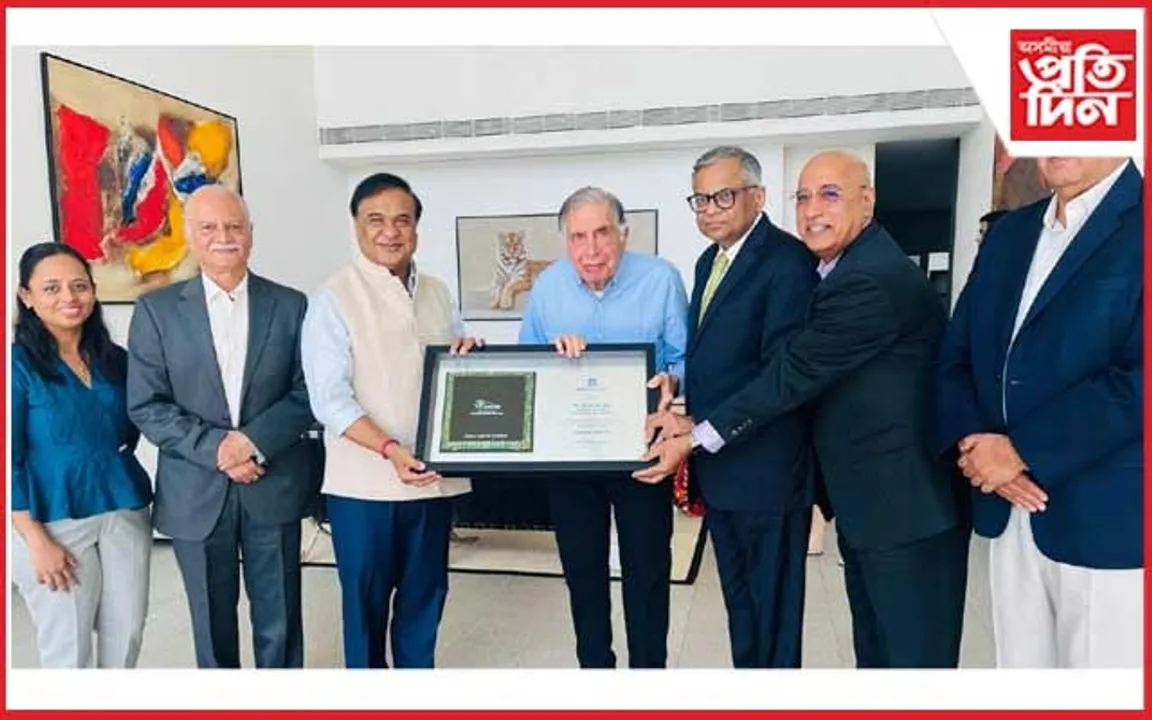 অসম বৈভৱ ৰতন টাটাক সাক্ষাৎ মুখ্যমন্ত্ৰী ড০ হিমন্ত বিশ্ব শৰ্মাৰ