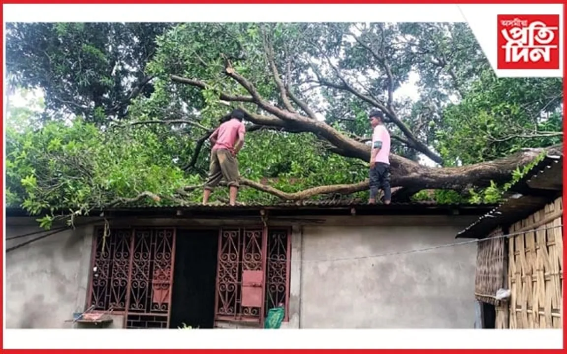 ৰীমালৰ তাণ্ডৱঃ দক্ষিণ শালমাৰাত ঘৰ-দুৱাৰৰ বিস্তৰ ক্ষতি,উৰুৱাই নিলে চৰকাৰী কাৰ্যালয়
