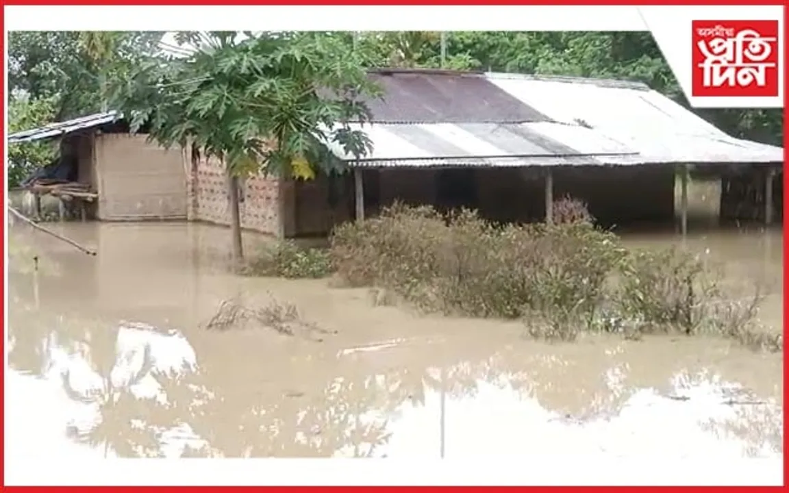 বাৰিষাৰ প্ৰথমজান বানত ডুবিল কামপুৰঃ কপিলীয়ে চিঙিলে পতিয়াপামৰ মথাউৰি...