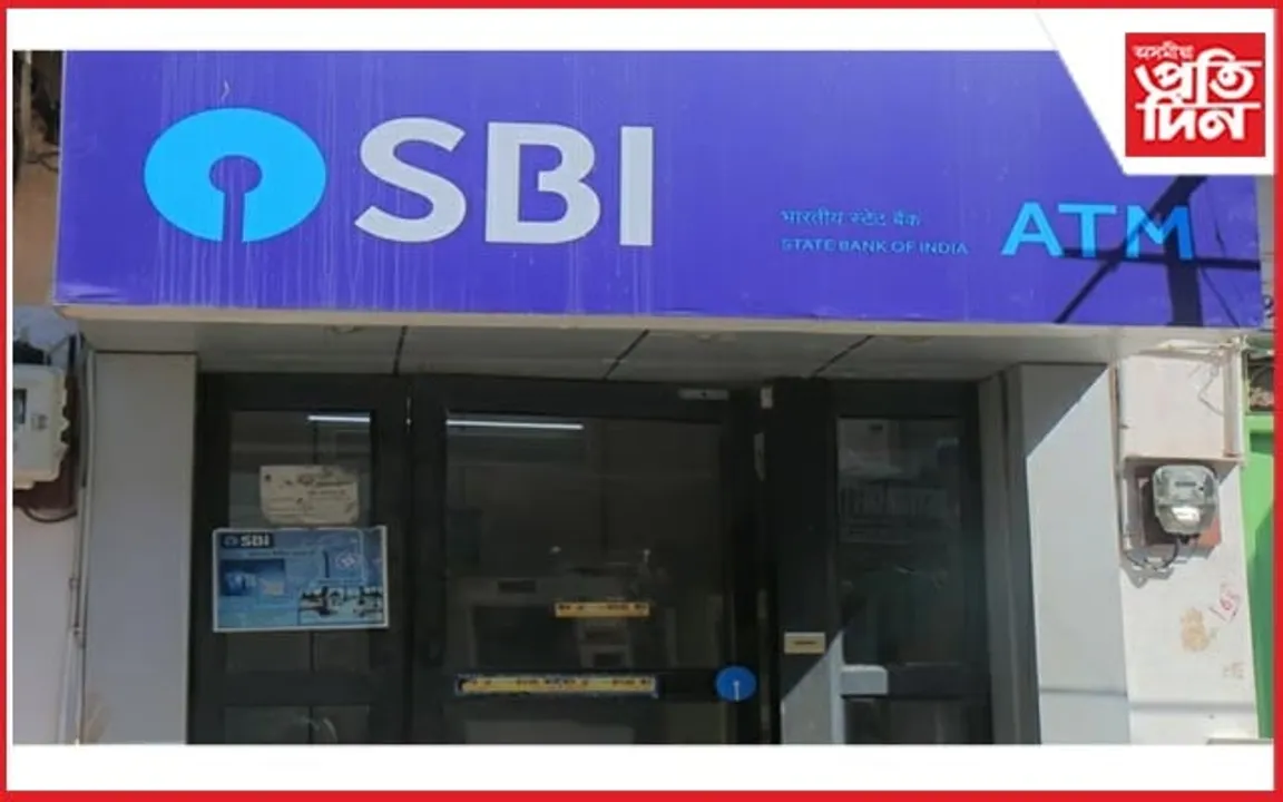 এছ বি আইৰ ATM ত ভৰাবলৈ অনা ৪ কোটি টকা লুট HITACHI প্ৰতিষ্ঠানৰ মেনেজাৰৰ...