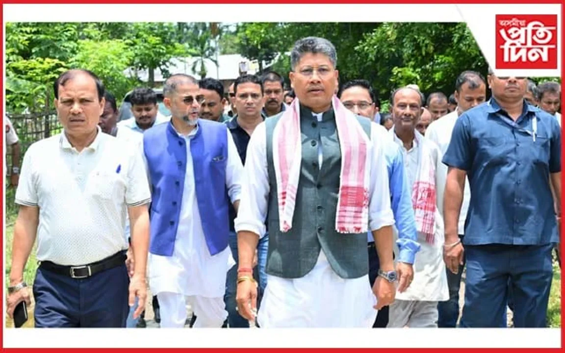 মঙলদৈৰ জনাৰামচৌকাৰ মথাউৰি পৰিদৰ্শন মন্ত্ৰী পীযুষৰ : তৎকালীনভাৱে ব্যৱস্থা গ্ৰহণৰ নিৰ্দেশ
