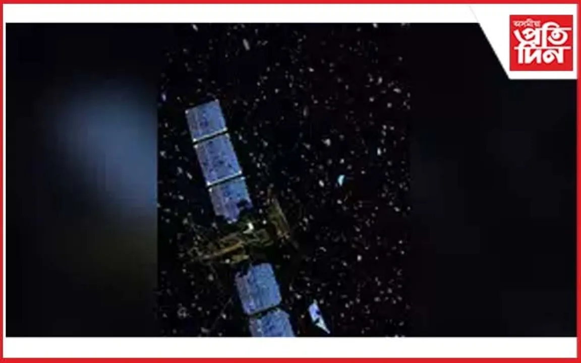 মহাকাশত চূৰ্ণ-বিচূৰ্ণ ৰাছিয়াৰ মৃত উপগ্ৰহ