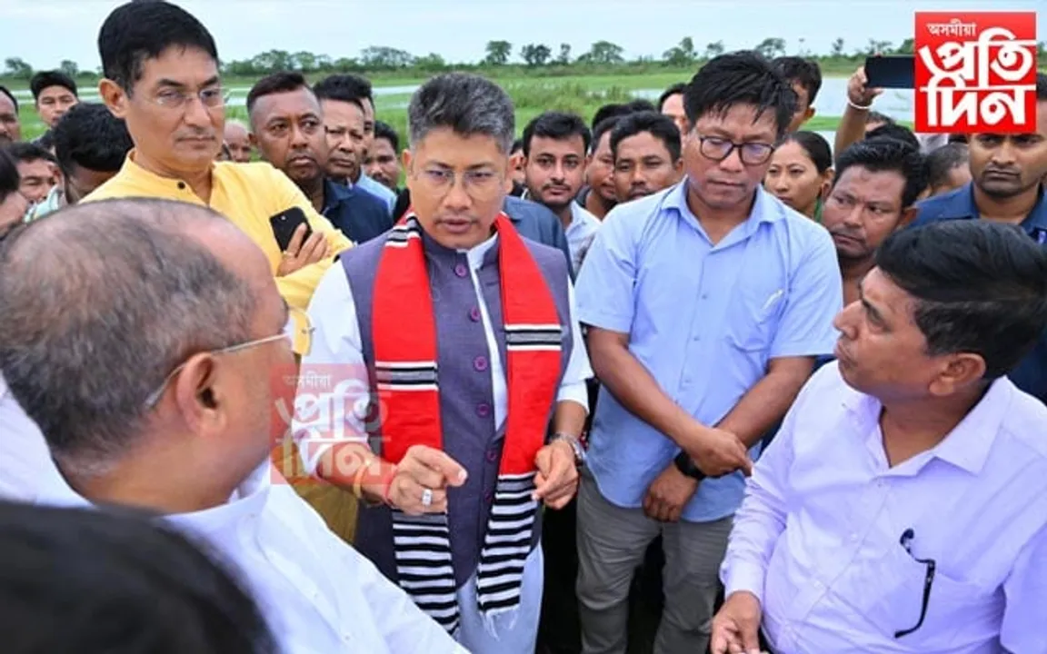 জোনাইত নিৰ্মীয়মান মথাউৰি পৰিদৰ্শন মন্ত্ৰী পীযুষ হাজৰীকাৰ