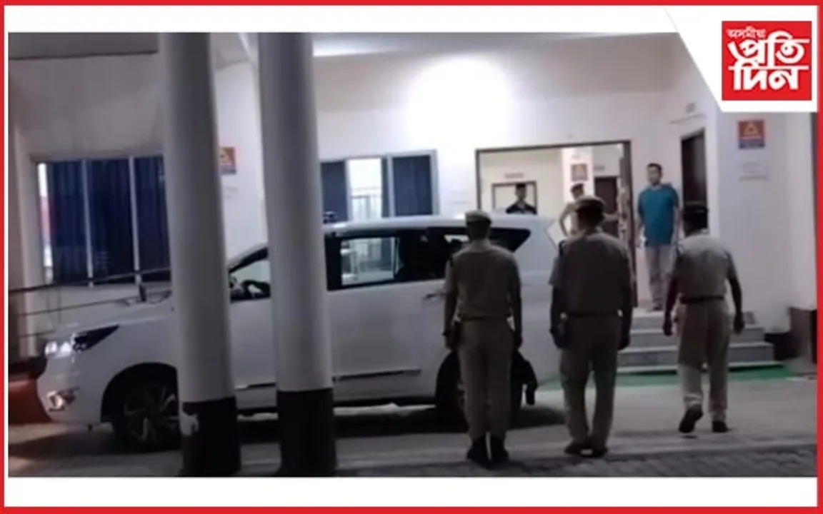 সুনীলৰ পত্নী, পুত্ৰক জেৰা শীর্ষ আৰক্ষীৰ