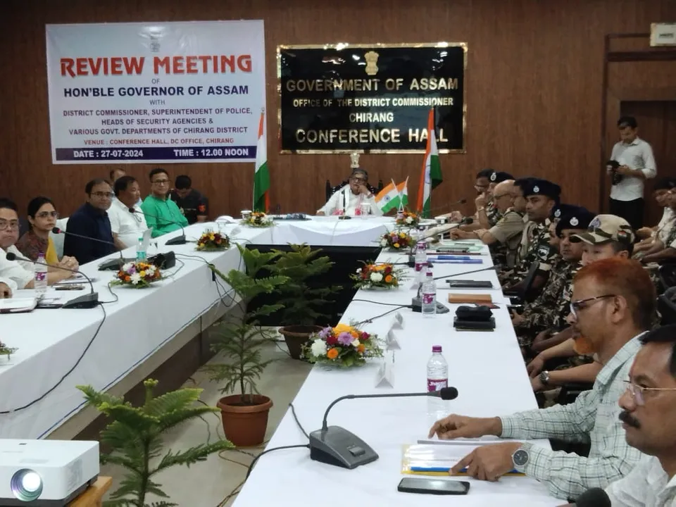 চিৰাঙৰ আয়ুক্ত কাৰ্যালয়ত ৰাজ্যপাল গুলাব চান্দ কাটাৰীয়াৰ পৰ্যালোচনা সভা