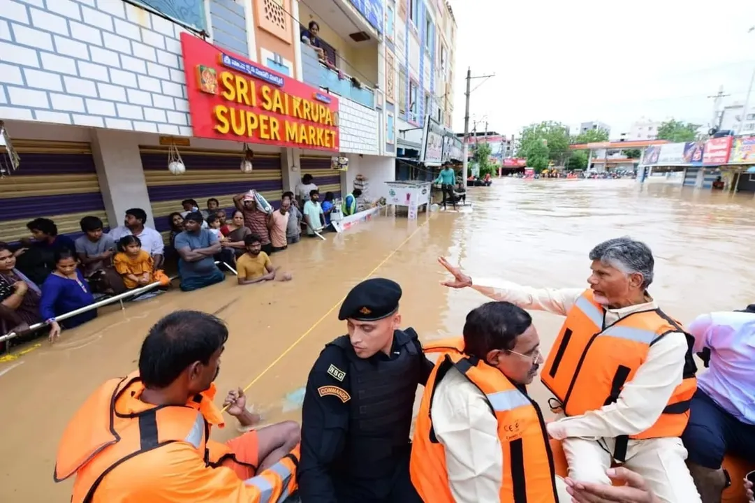 তেলেংগানা আৰু অন্ধ্ৰপ্ৰদেশত বানৰ সংহাৰী ৰূপ : কেইবাখনো ৰে’ল বাতিল