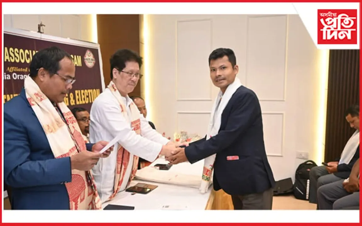 ইউনিফাইড কাৰাটে সন্থাৰ যুটীয়া সম্পাদক হিচাপে নিৰ্বাচিত মনজিৎ হাজৰিকা