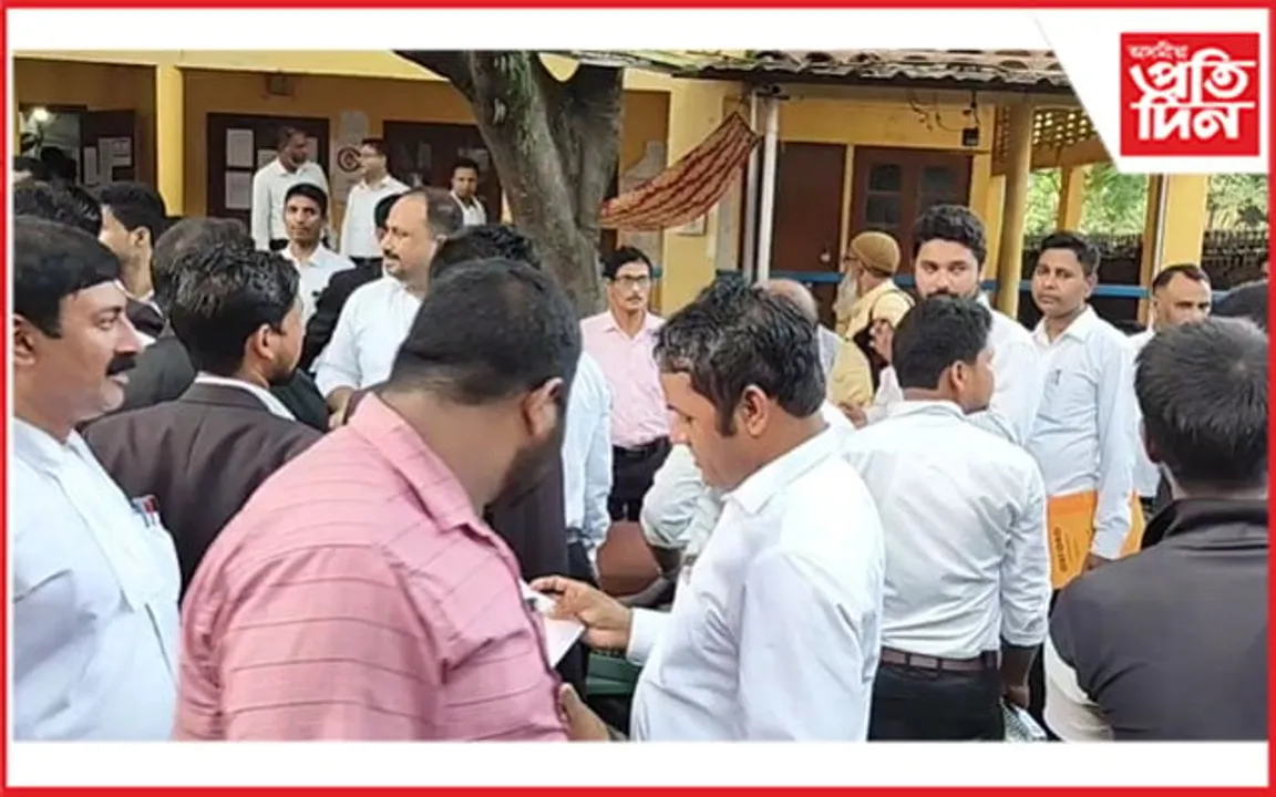 ধুবুৰীৰ জ্যেষ্ঠ উপ-পঞ্জীয়কৰ কাৰ্যালয়ত দালাল ৰাজঃ অধিবক্তা সমাজৰ সকীয়নি ... 