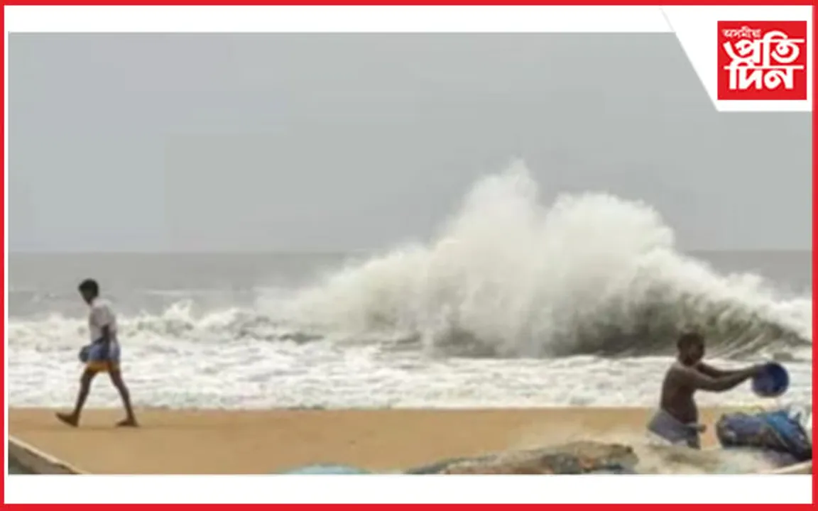 ঘূৰ্ণীবতাহ 'ডানা'ৰ কবলত পশ্চিমবংগঃ নিহতৰ সংখ্যা ৪