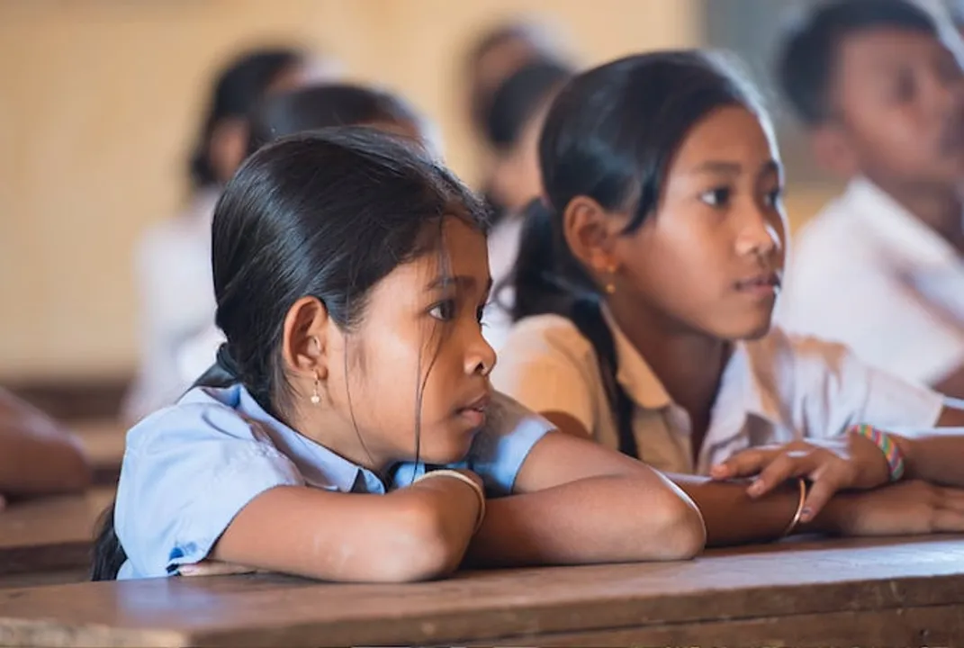 পঢ়াশালি গচকি পোৱা নাই বিশ্বৰ ১৩.২ কোটি কন্যা শিশুৱে