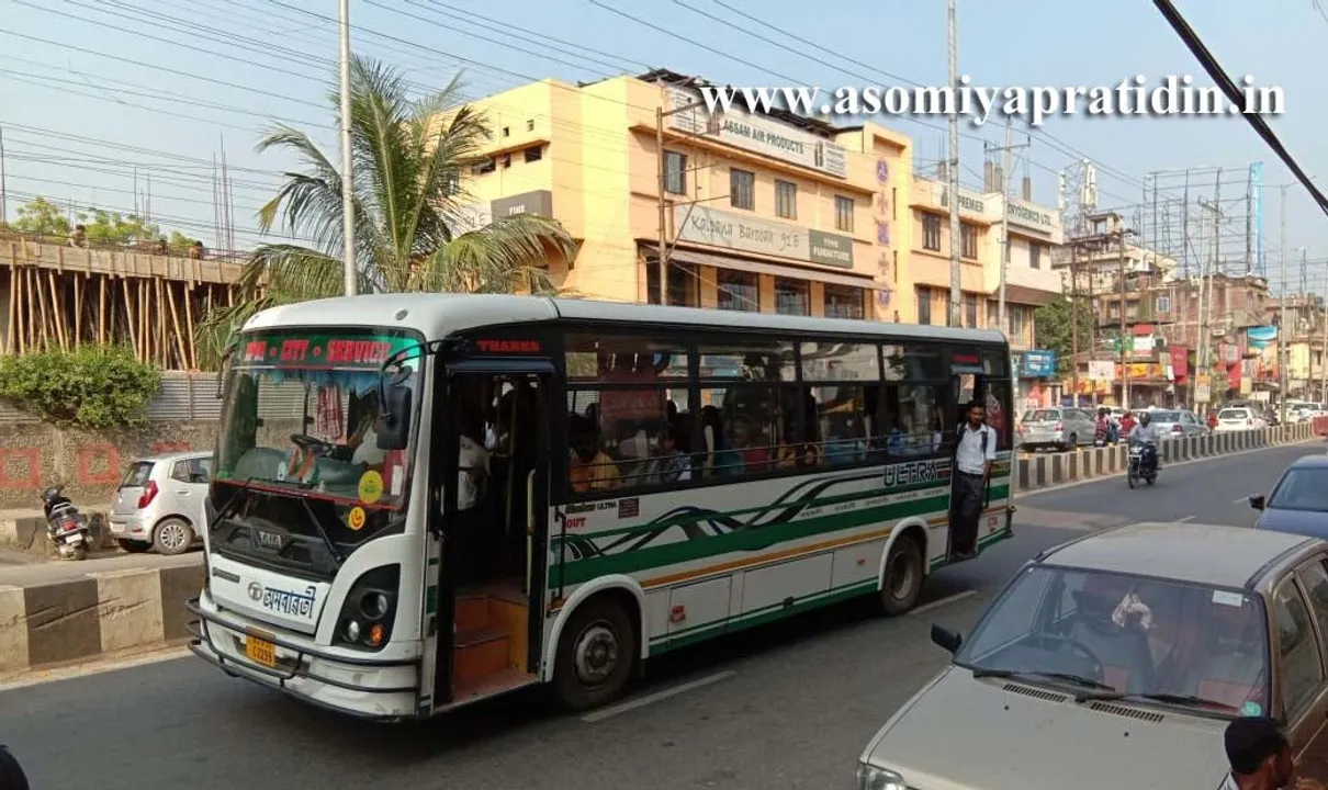 ৩ অক্টোবৰত চিটি বাছত উঠোতে সাৱধান! ভৰি থলেই ৭টকা