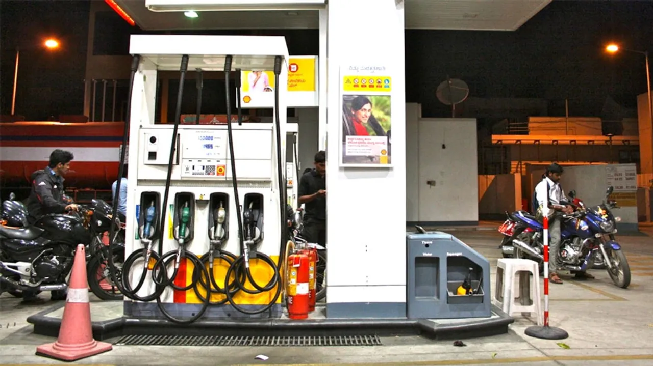 বৃদ্ধি পালে ডিজেলৰ মূল্য…