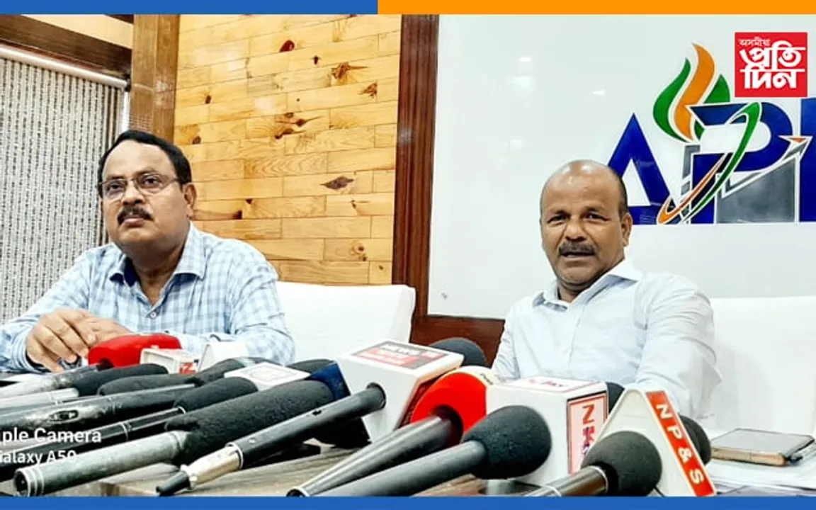 ৰাজহু উদ্যোগৰ মৃত্যুমুখী যাত্ৰাৰ মাজতে সুখবৰ আনিছে অসম পেট্ৰ কেমিকেলছেঃ চলিত বিত্তীয় বৰ্ষৰ প্ৰথন তিনিমাহতে কেইবা কোটি টকা লাভ