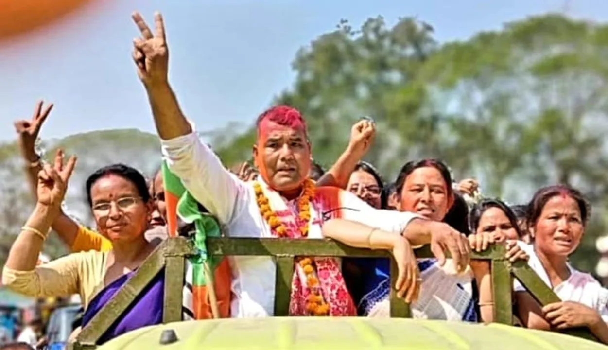 স্বৰূপ কোঁৱৰলৈ নৱগঠিত ঢকুৱাখনা পৌৰসভাৰ চেয়াৰমেন পদ!