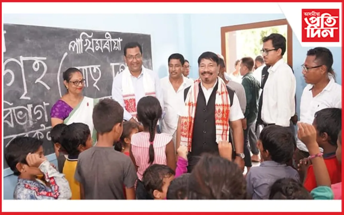 বান বিধ্বস্ত এলেকাৰ কৃষকৰ বাবে বিশেষ পদক্ষেপ লোৱাৰ কথা ক’লে মন্ত্ৰী অতুল বৰাই…