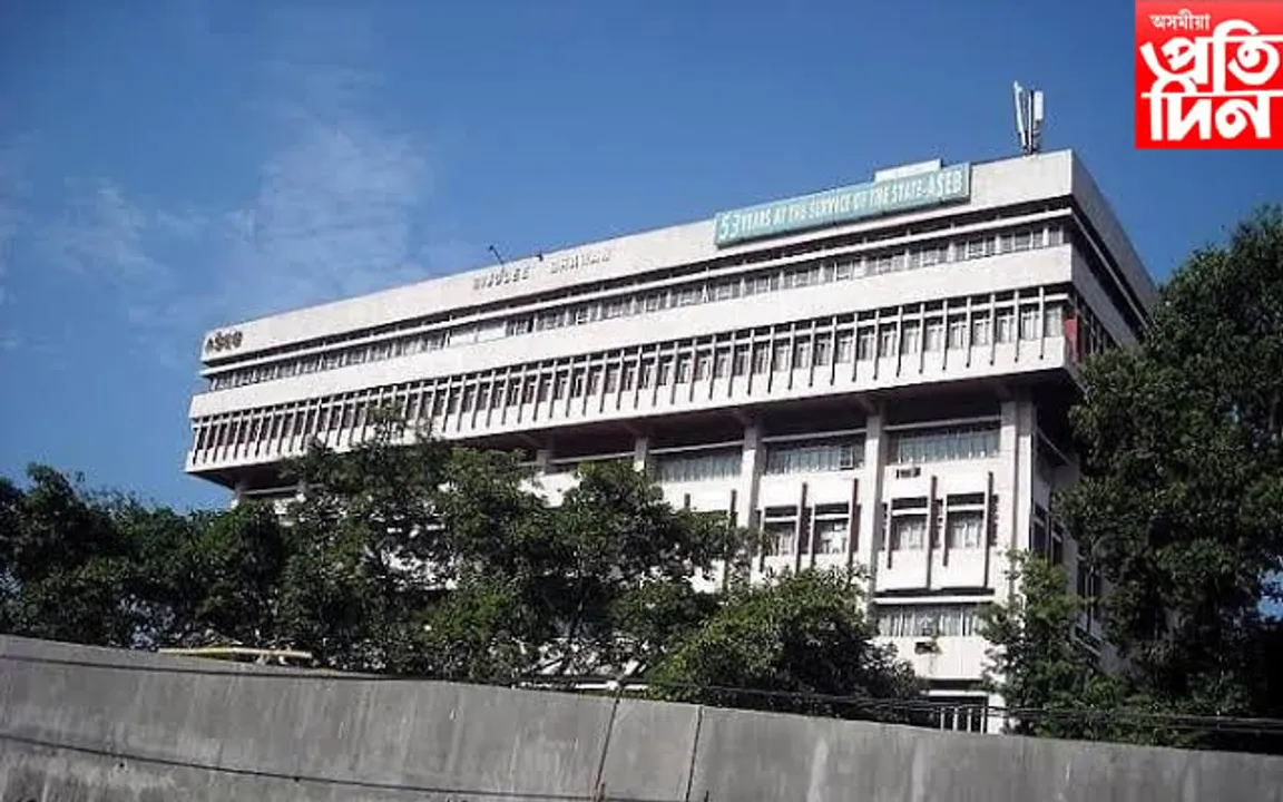 ঠিকাদাৰৰ পিছত ৰাজহ সংগ্ৰহৰ থলুৱা ফ্ৰেঞ্চাইজিক চাটাই অভিযান শক্তি বিভাগৰ; বৰপীৰা বহিৰাগতলৈ