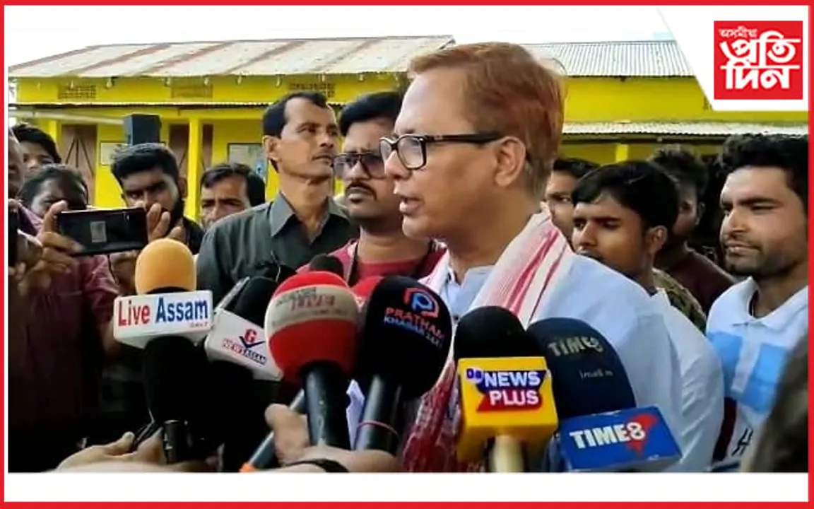 অসমত এতিয়া অবৈধ বাংলাদেশীৰ দপদপনি বাঢ়িছে, NRC ত ৮০ লাখ বাংলাদেশী সোমাইছে: শিলাদিত্য