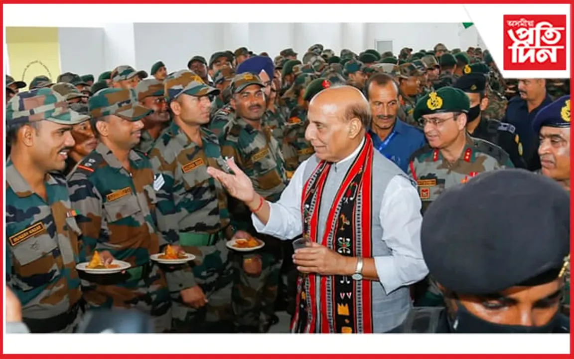 সেনাবাহিনীত যোগ দিব বিচাৰিছিল প্ৰতিৰক্ষা মন্ত্ৰী ৰাজনাথ সিঙে ! মণিপুৰত সেনাৰ আগত প্ৰকাশ কৰিলে বহু কথা…