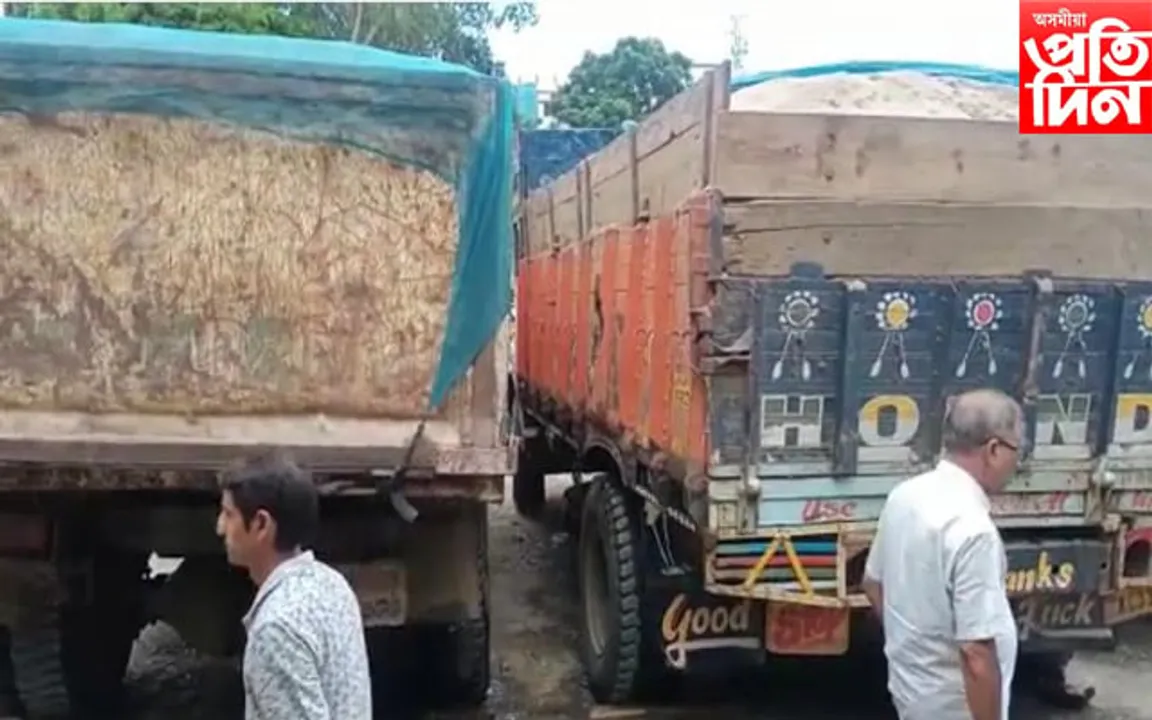 নগাঁৱত পৰিবহন বিভাগে ধৰিলে চোৰাং বালিৰ ডাম্পাৰ