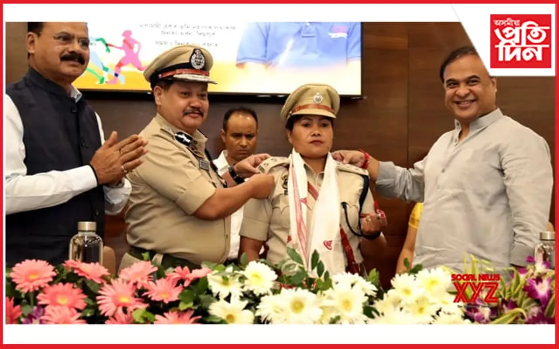 ডি.এছ.পিৰ চাকৰি, ৫০ লাখ টকা প্ৰদান নয়নমণি শইকীয়াক…