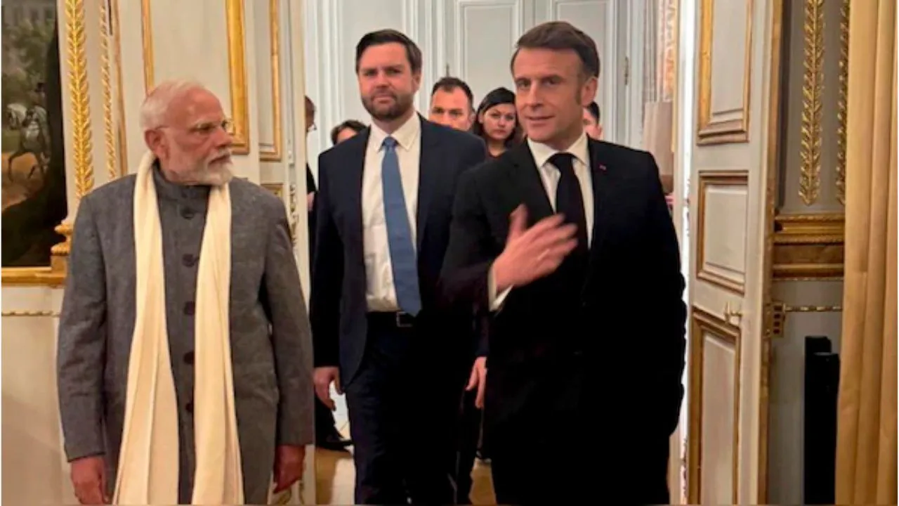  फ्रांस के एआई समिट में प्रधानमंत्री मोदी, राष्ट्रपति इमैनुएल मैक्रों और अमेरिका के उपराष्ट्रपति जेडी वेंस Photograph: (पीएम मोदी का "X" अकाउंट) 