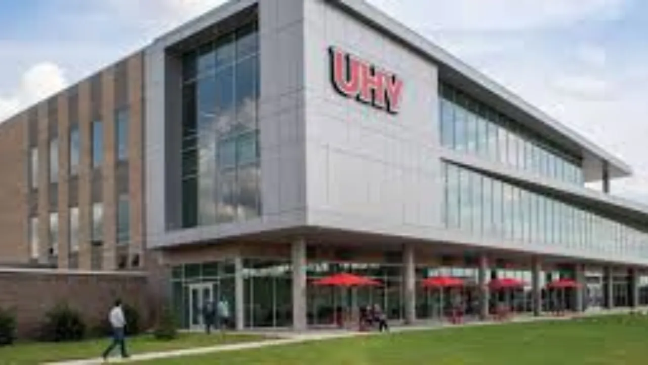  Houston University  Photograph: (Houston University  website ) 