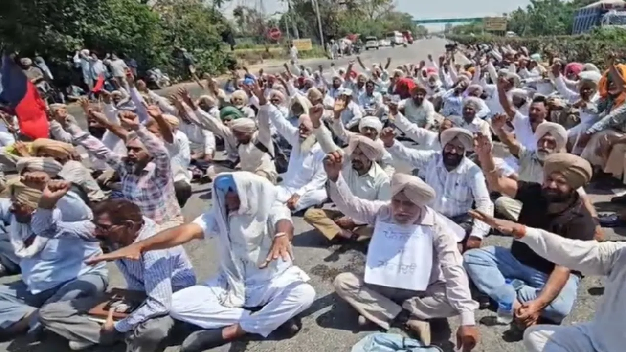  पंजाब में पेंशन की मांग को लेकर होमगार्डों का हल्ला बोल, जाम किया हाईवे