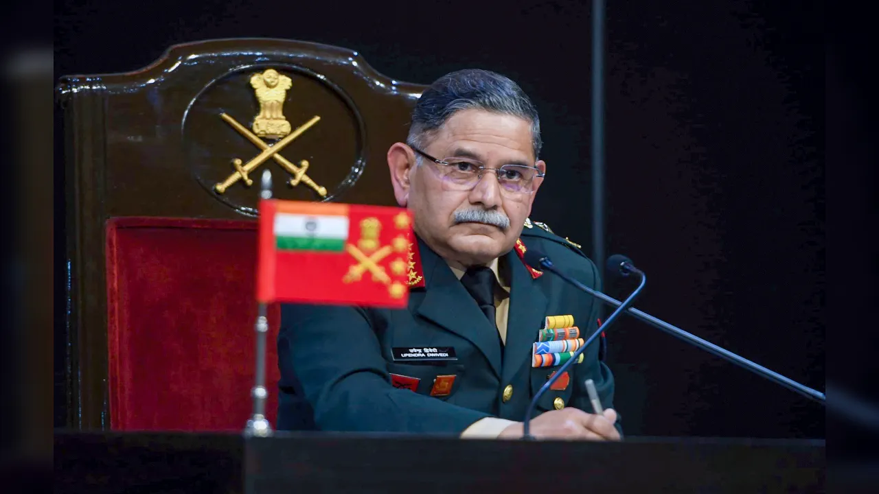  सीमा पर तनाव बढ़ने के बीच केंद्र ने सेना प्रमुख को पूरी टेरिटोरियल आर्मी तैनात करने का अधिकार दिया Photograph: (IANS) 