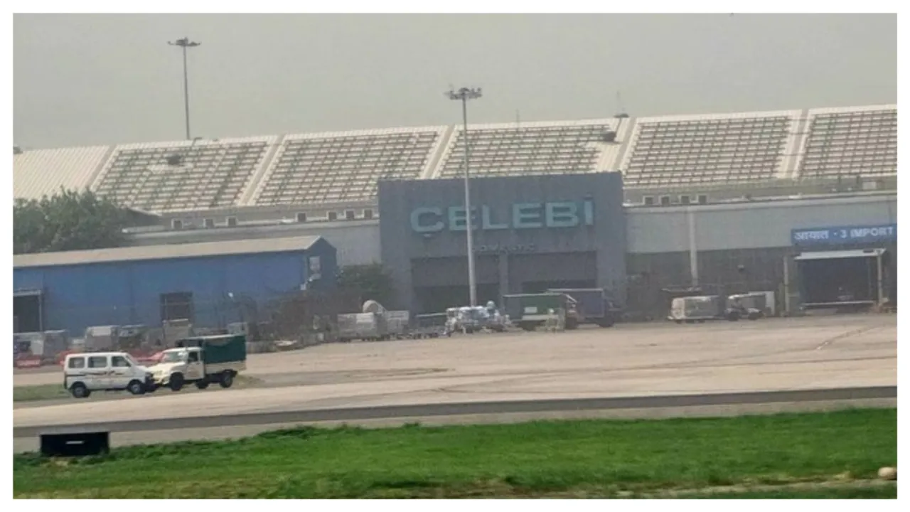  Celebi  Photograph: (सोशल मीडिया) 