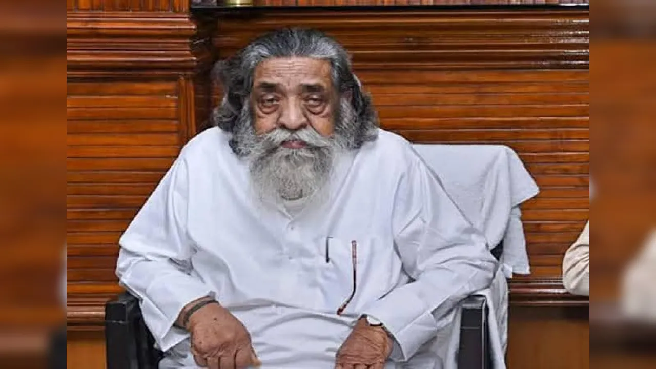  दिल्ली के सर गंगाराम हॉस्पिटल में भर्ती पूर्व मुख्यमंत्री शिबू सोरेन की हालत चिंताजनक, स्वास्थ्य लाभ की कामना कर रहे लोग