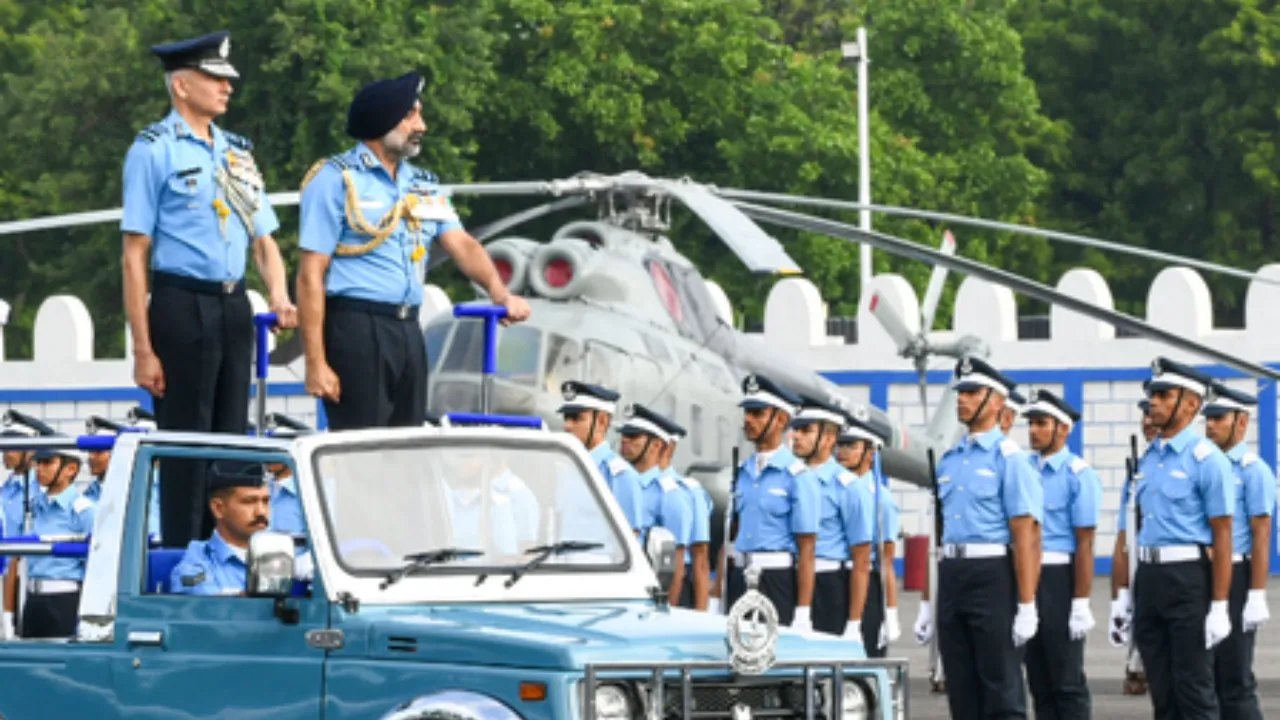  भारतीय वायु सेना के जवानों को वीरता चक्र से सम्मानित करेगी सरकार Photograph: (आईएएनएस) 