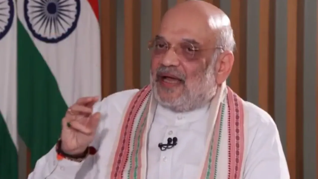  अमित शाह ने गुजरात से निर्वासन के बारे में क्या कहा? Photograph: (x(https://x.com/ANI/status/1959844375724232945)) 