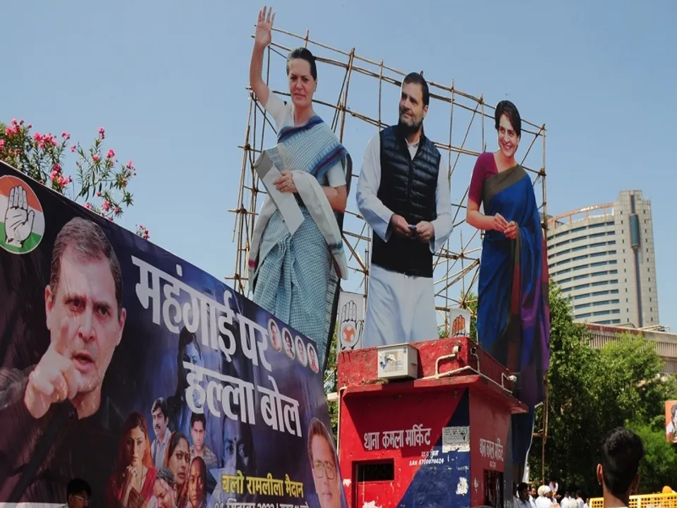  अमेठी से 25 साल बाद गांधी परिवार का कोई शख्स चुनावी मैदान में नहीं होगा (फोटो- IANS) 