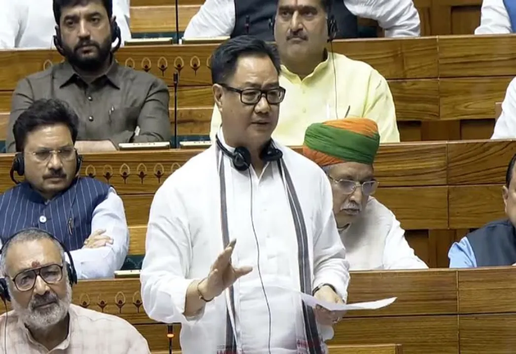  वक्फ (संशोधन) विधेयक के लिए गठित जेपीसी में किन संसद सदस्यों को किया गया शामिल?