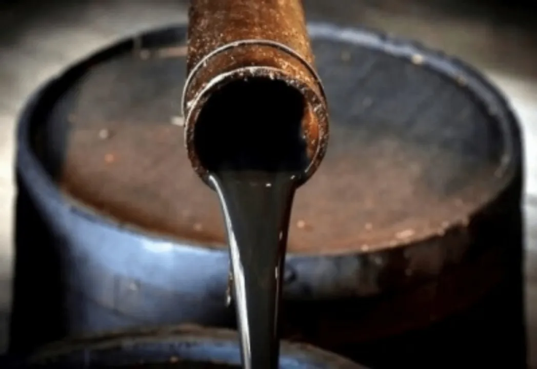  ब्रेंट क्रूड फ्यूचर्स की कीमत 83 सेंट (1.13%) बढ़कर 74.39 अमेरिकी डॉलर  (₹6,248.86)  हो गया है। फोटोः IANS  