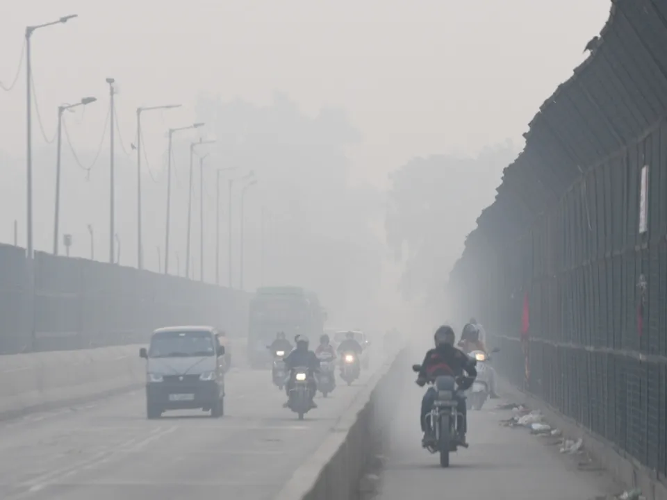 दिल्ली-एनसीआर की हवा बेहद खराब, AQI 300 के पार, सरकार की क्या है तैयारी?