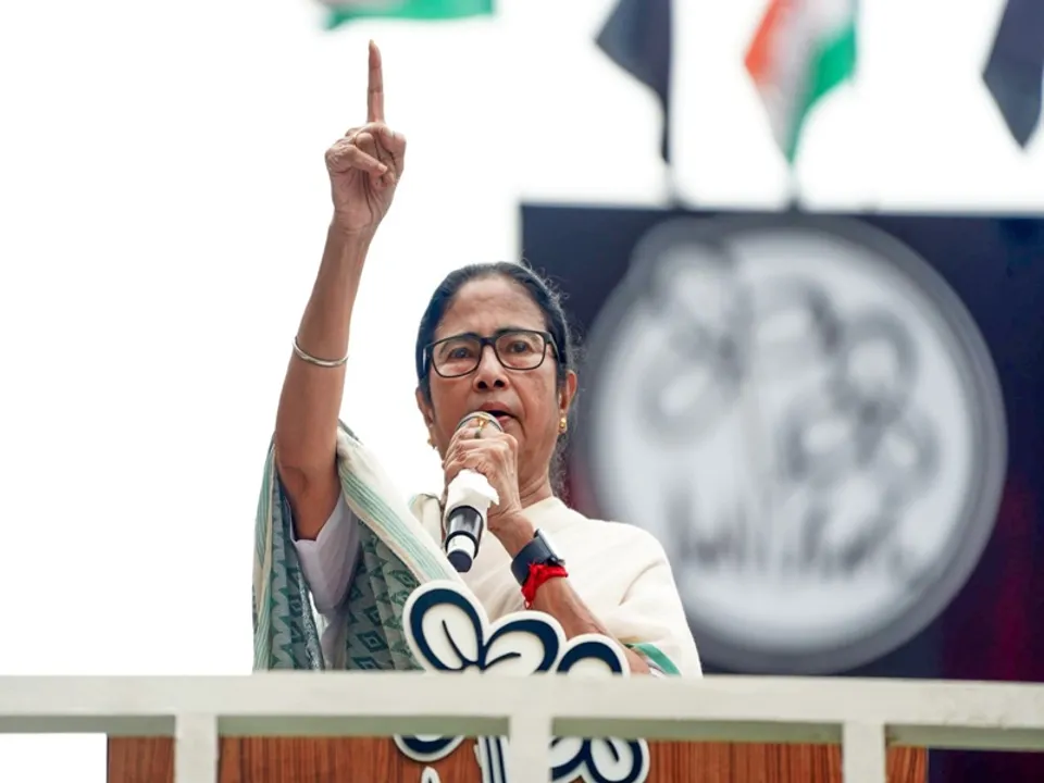  पश्चिम बंगाल उपचुनाव में तृणमूल ने किया क्लीन स्वीप, सभी 6 सीटों पर दर्ज की जीत