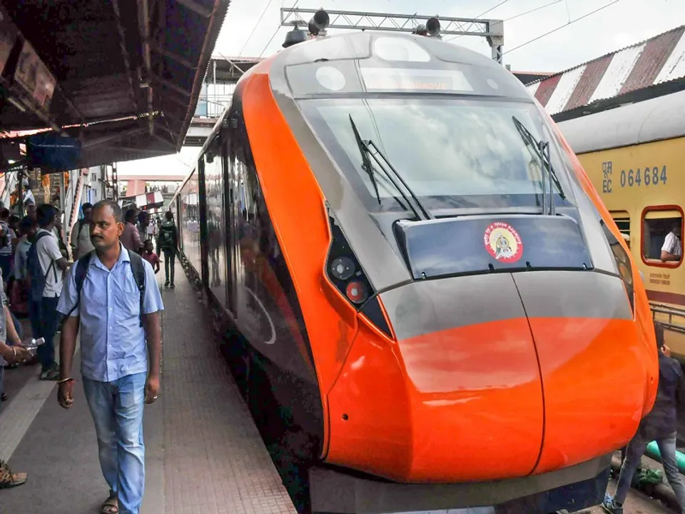 वंदे भारत की पहली महिला लोको पायलट रितिका तिर्की को मिला राष्ट्रपति का न्योता, फोटोः  आईएएनएस 