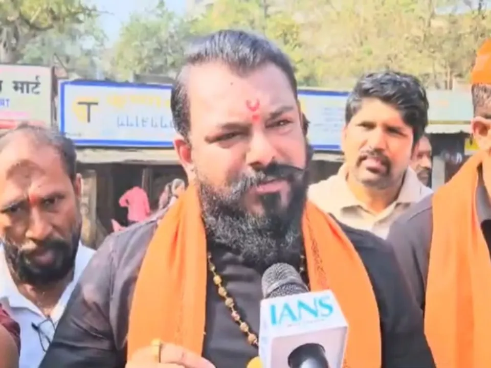  महाराष्ट्र: बीड सरपंच हत्याकांड, एसआईटी की मांग को लेकर सड़क पर उतरा मराठा समाज मोर्चा