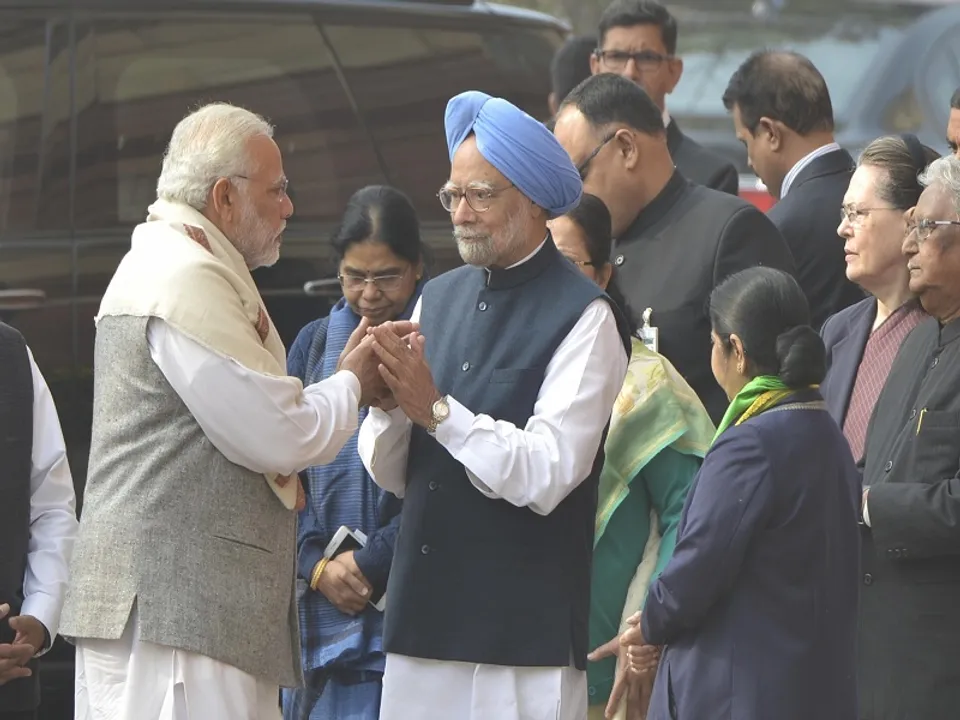  मनमोहन सिंह और पीएम नरेंद्र मोदी (फाइल फोटो- IANS) 