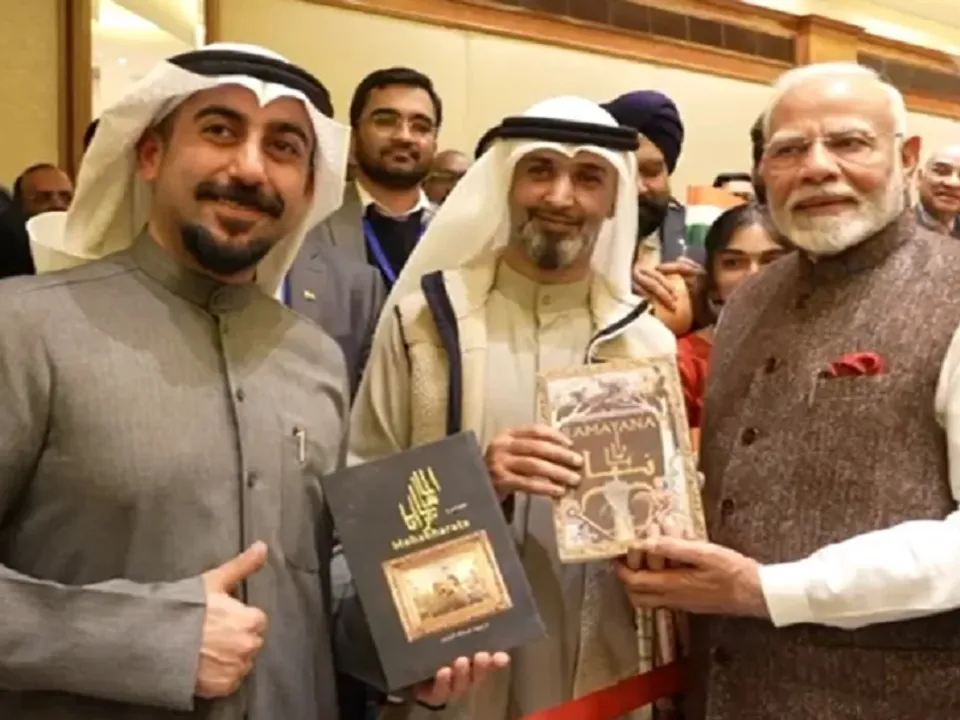  रामायण-महाभारत का अरबी में अनुवाद करने वाले और प्रकाशक से मिले पीएम मोदी  
