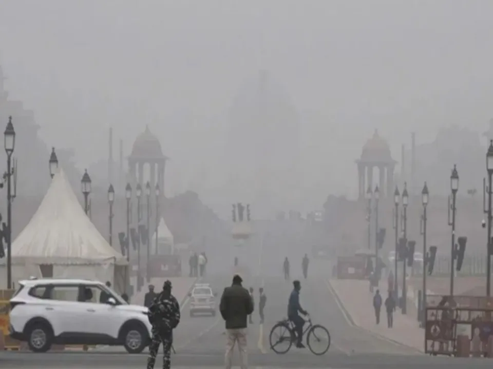   नैनोकणों का आकार मानव बाल से 500 गुना छोटा होता है, जिससे वे फेफड़ों के गहरे हिस्सों में प्रवेश कर सकते हैं। फोटोः IANS 