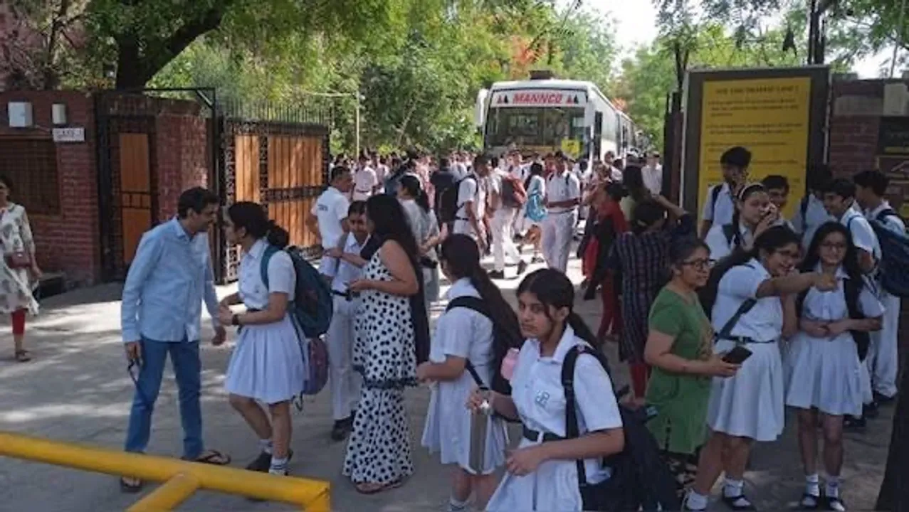 Bomb threats to Delhi schools leave parents anxious, alarmed