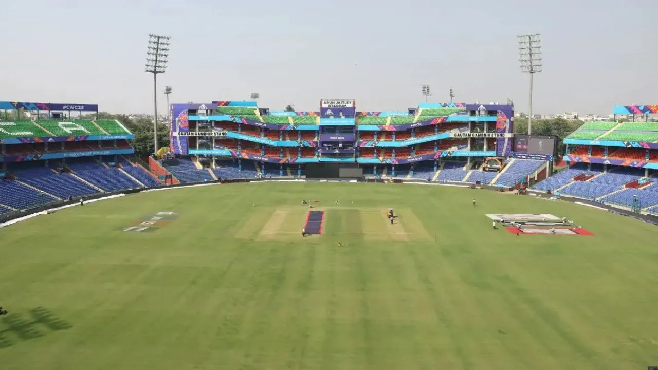 DC vs KKR Pitch