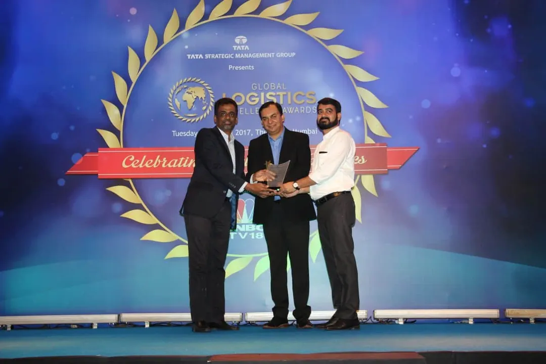 Zebra receiving the award