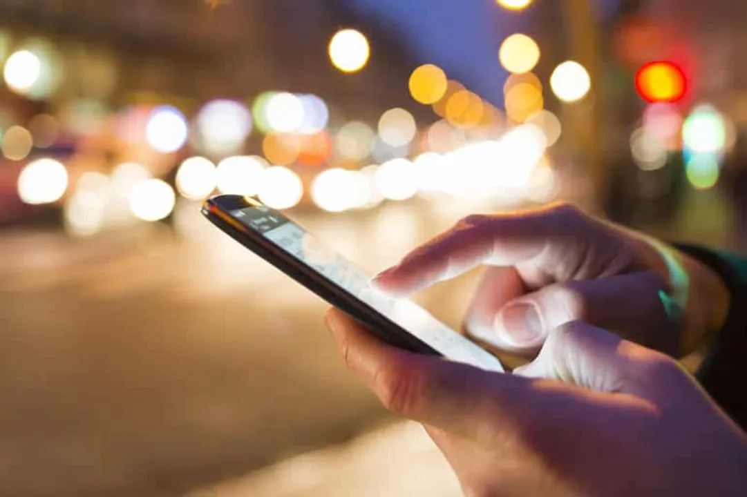 smartphoneuseristock
