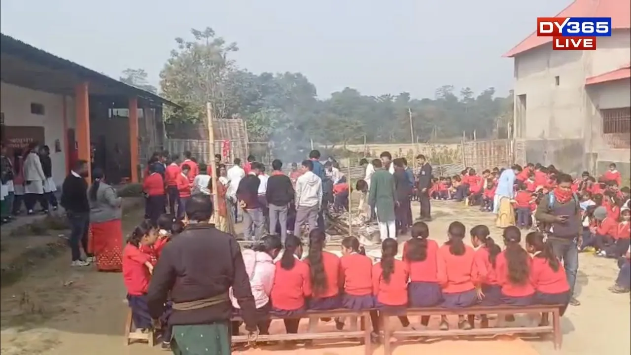  চুঙা পিঠা উৎসৱ, এখন বিদ্যালয়ৰ ব্যতিক্ৰমী প্ৰয়াস Photograph: (DY365) 