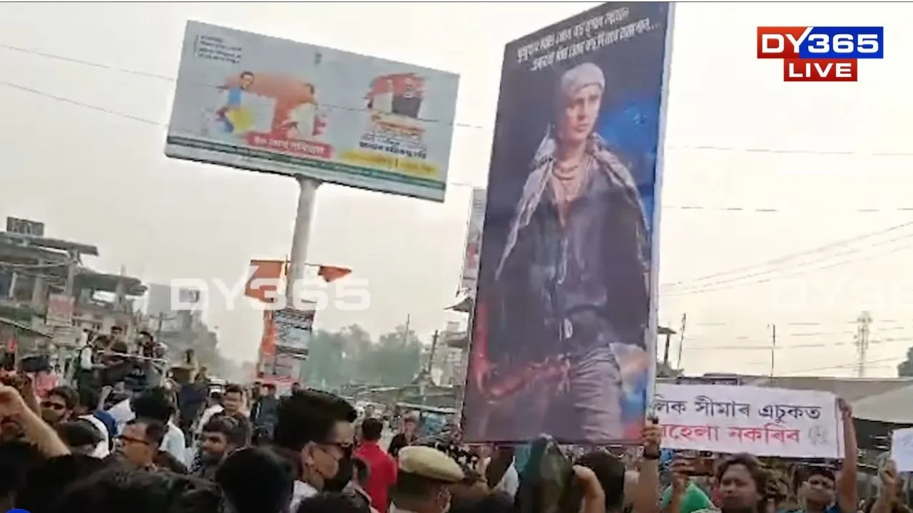  Zubeen Garg Fans Confront Himanta Biswa Sarma, Renew Demand for Justice in Assam
