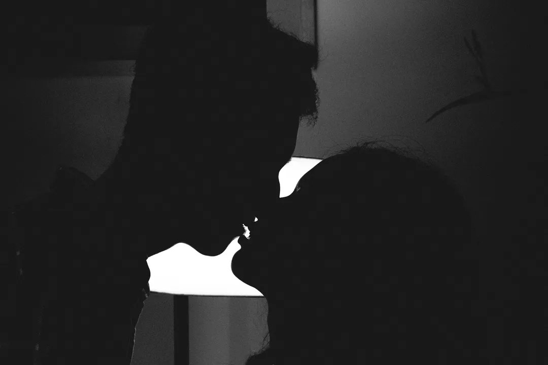 'AM'azing Sex: Experts Extol The Virtues Of A Morning Romp In The Sheets And Its Health Benefits