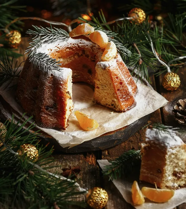 Best Christmas cakes in India 2025